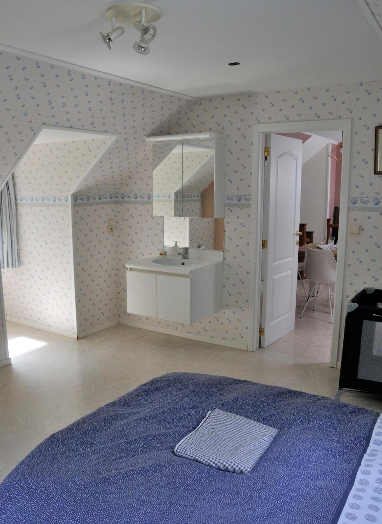 Tres Belle Villa 4 Facades Dans Quartier Vert Et Arbore - 5 Kms De Namur Dış mekan fotoğraf